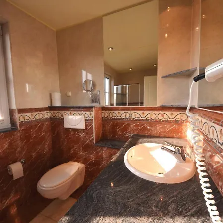 Seeadler By Interhome Groß Zicker